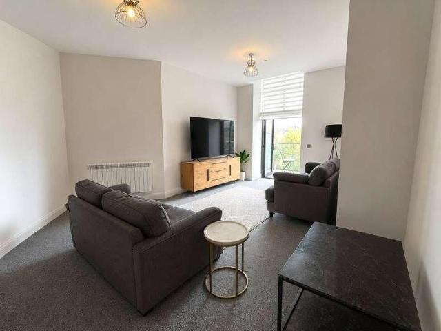 Apartment for rent in Esscroft, Bradford