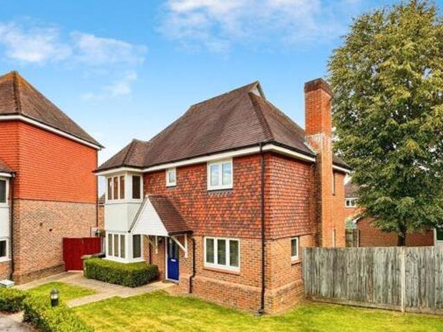 House for sale in Worplesdon, Westborough