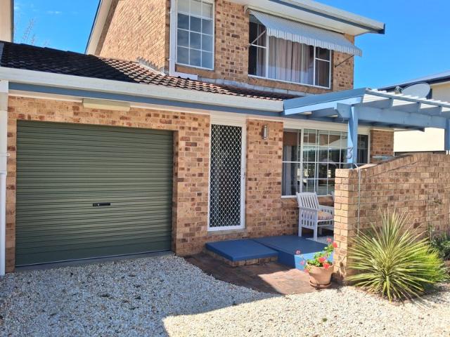 Townhouse for sale in Forster, Mid-Coast Council