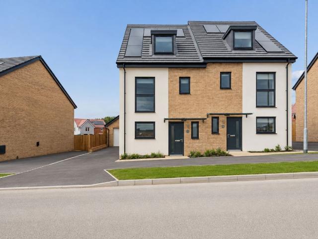 House for rent in Fishers Green, Shephall