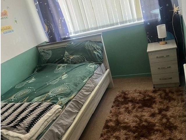 Room for rent in Longton, Stoke-on-Trent