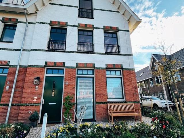 Woning te huur in Weesp, Noord Holland