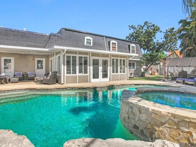 House for sale in Belle Chasse