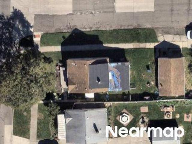 House for sale in Lincolnshire Subdivision, Lincoln Park