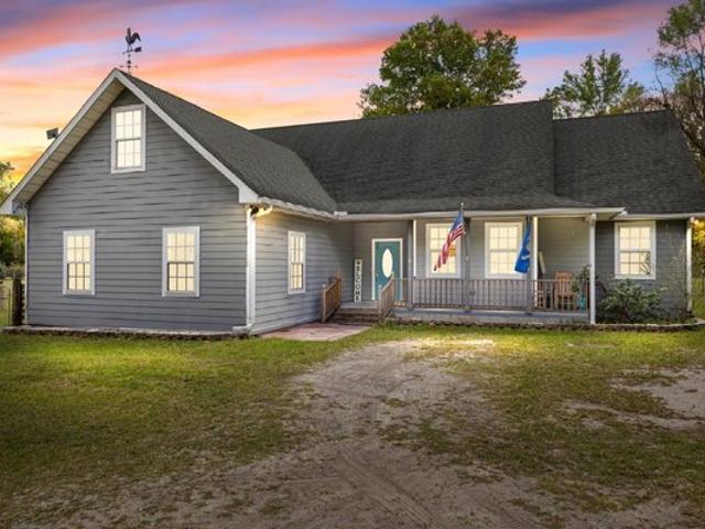 House for sale in Fort White, Florida
