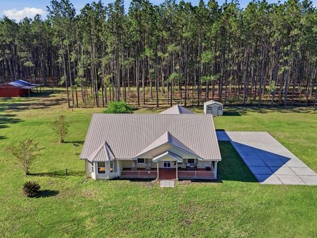 House for sale in Fort White, Florida