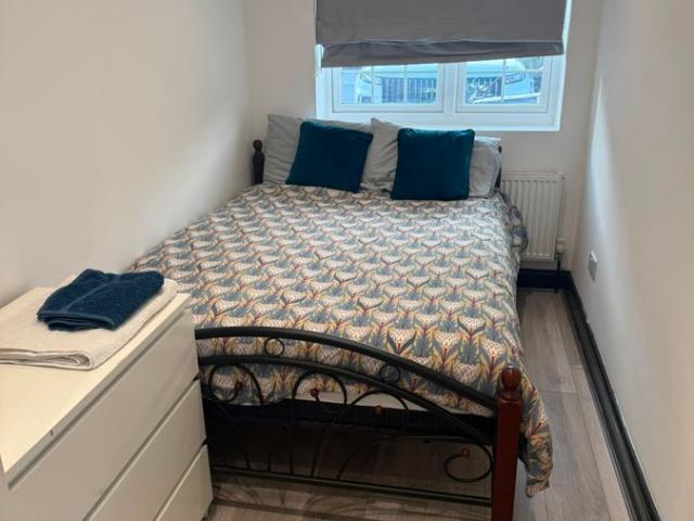 Studio for rent in Colindale, Greater London