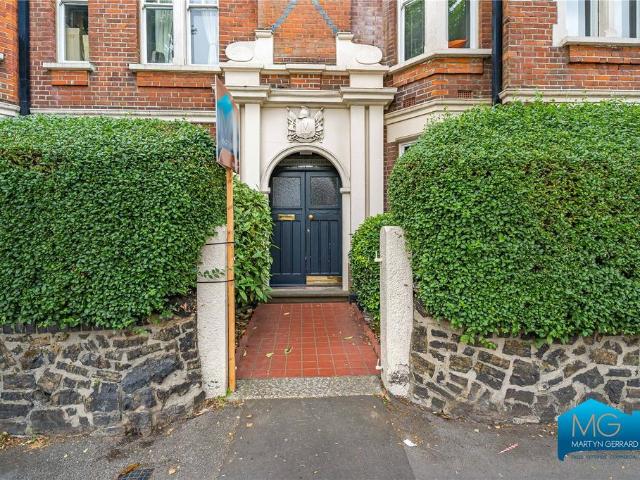 House for rent in Muswell Hill, Greater London