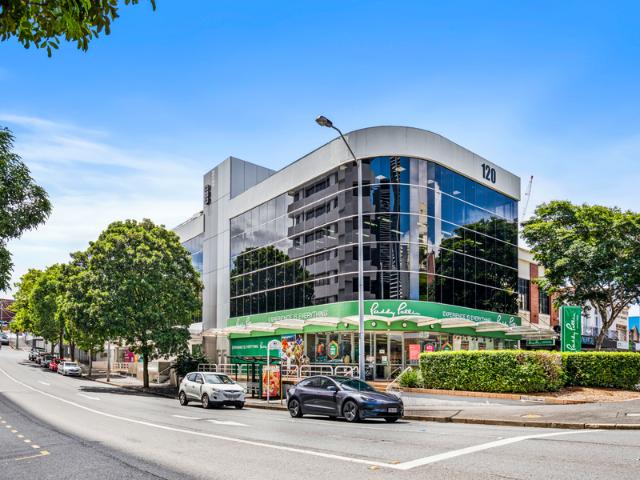 Office for rent in Toombul, Queensland