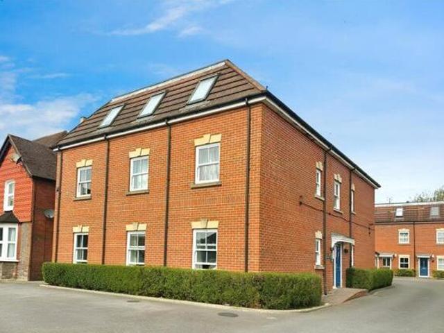 House for sale in Thatcham, West Berkshire