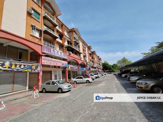 Shop for sale in Mukim 13, Georgetown