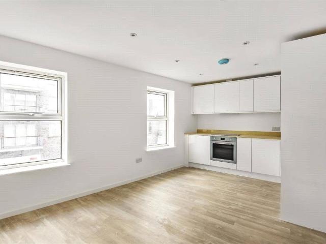 Apartment for rent in West Hampstead, Isle Of Man