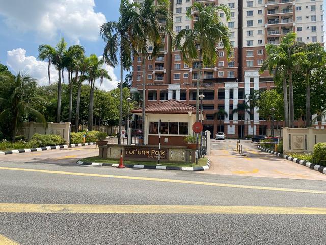 Apartment for sale in Seri Kembangan, Majlis Bandaraya Subang Jaya