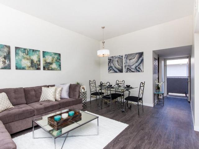 Apartment for rent in Canoga Park, California