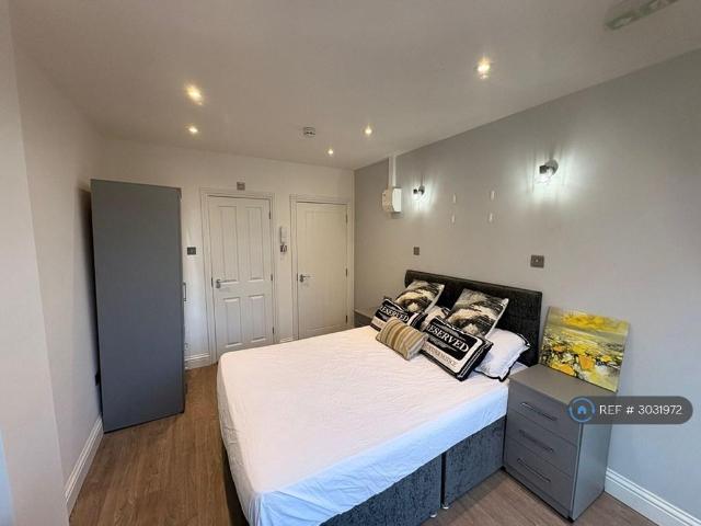 House for rent in Preston, Greater London