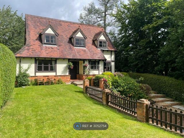 House for rent in Penn, Forty Green