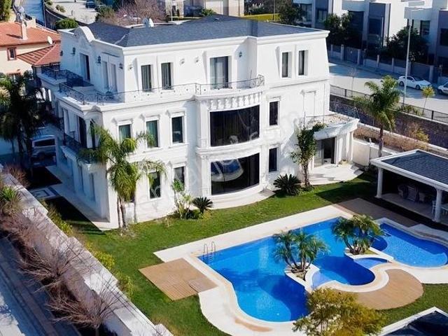 Kazımdirik Mahallesi, Bornova içerisinde satılık Villa