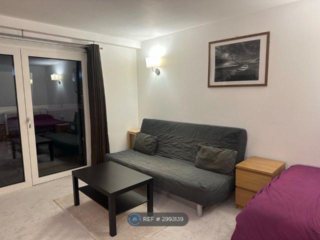 Studio for rent in Greater London