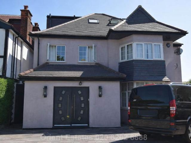 House for rent in Hendon Central, The Hyde