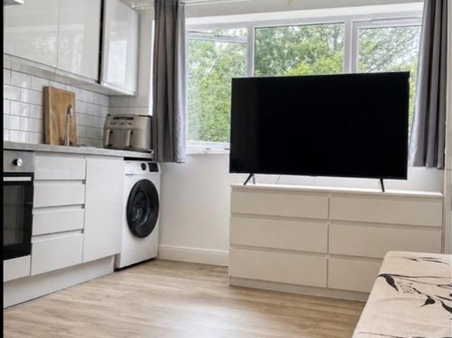 Apartment for rent in Hendon Central, The Hyde