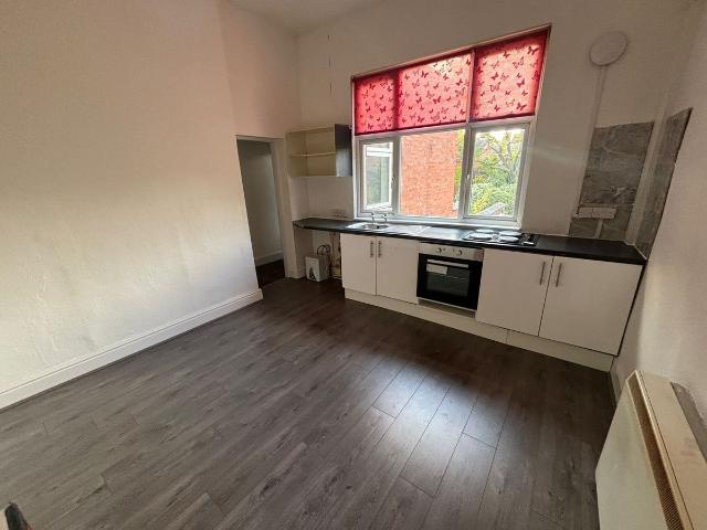 Apartment for rent in West End, Old Wharf