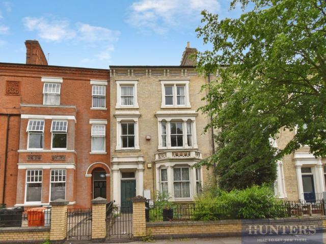 Apartment for rent in West End, Old Wharf
