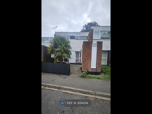 House for rent in Sheerwater, Woking