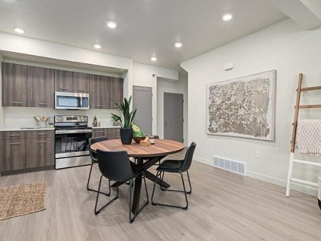 Townhouse for rent in Pleasant Grove