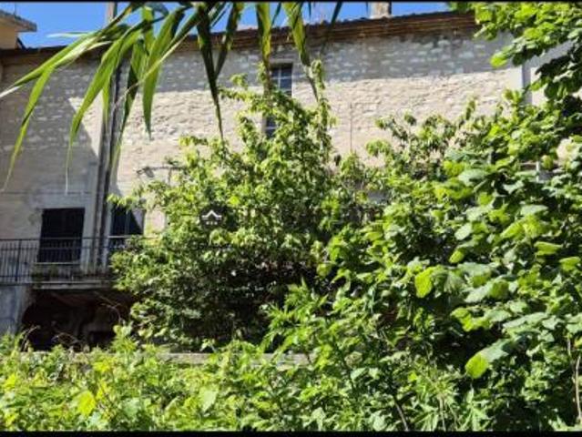 Villa Indipendente in vendita a Fossombrone, Pesaro e Urbino