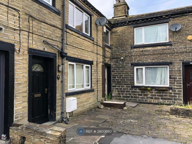 House for rent in Denholme, West Yorkshire