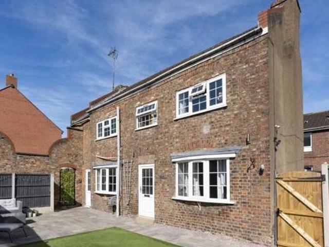 House for sale in Bargate, Boston