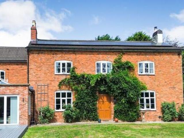 House for sale in East Midlands