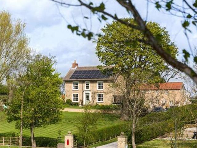 House for sale in High Field, York