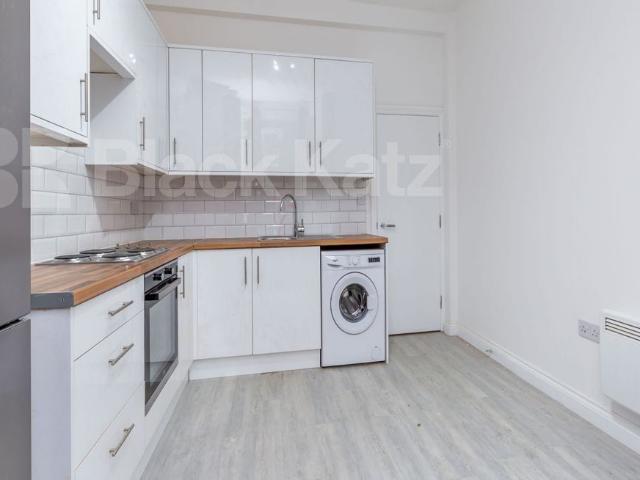 House for rent in Shacklewell, Greater London