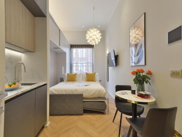 Apartment for rent in Brompton, Greater London