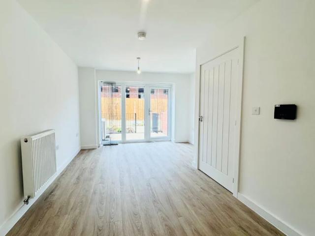 Room for rent in Little Chester, East Midlands