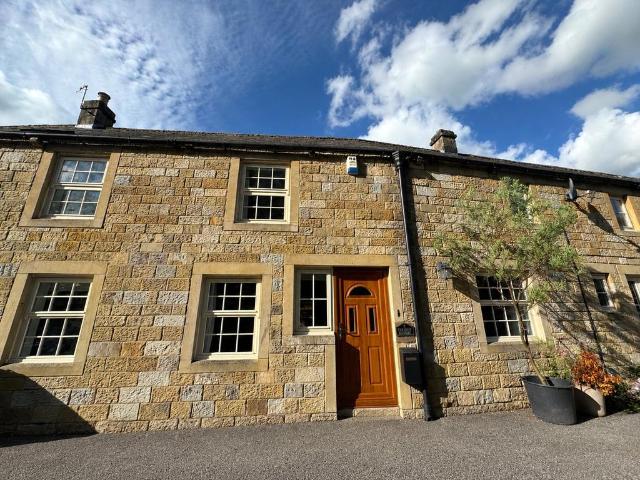 House for rent in New York, Dacre Banks