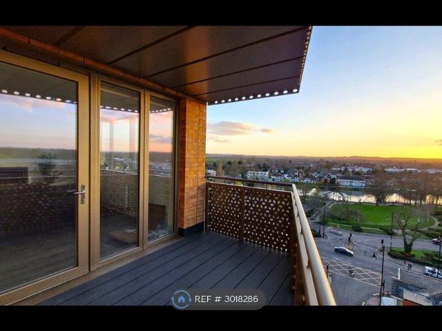 House for rent in Birch Green, Lower Halliford