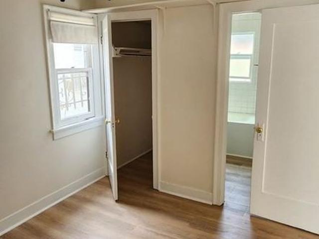 Apartment for rent in Canoga Park, California