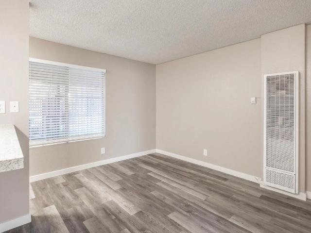 Apartment for rent in Long Beach, California