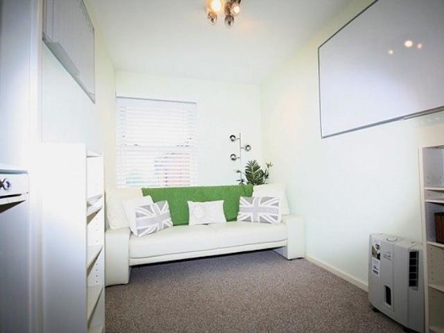 House for rent in Clewer Village, Windsor