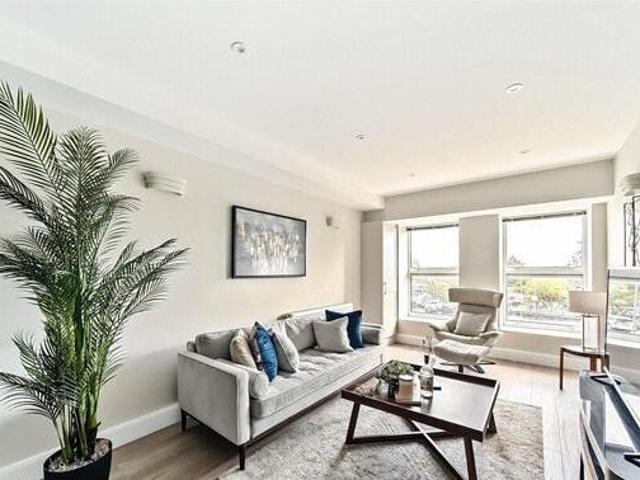 House for sale in Greater London