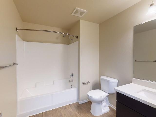 Apartment for rent in Canoga Park, California