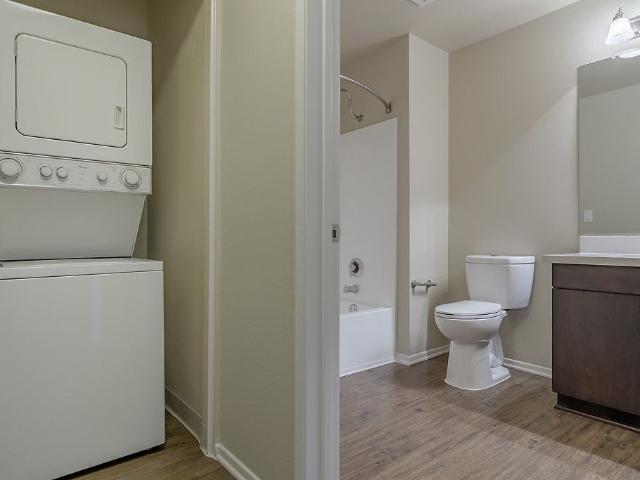 Apartment for rent in Canoga Park, California