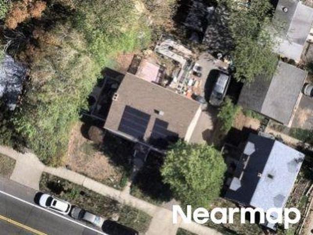 House for sale in Suburban Westville Historic District, New Haven