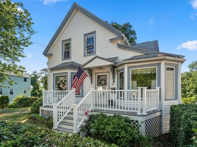 House for sale in Braintree, Massachusetts