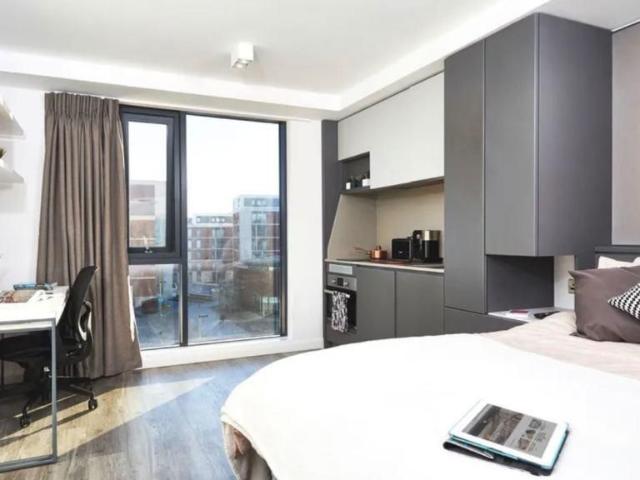 Studio for rent in Scotland