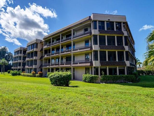 Condo for sale in Lake Worth