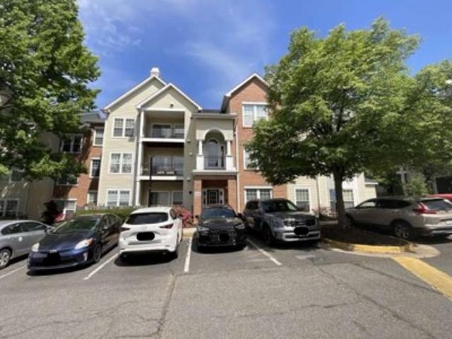 Condo for sale in Virginia