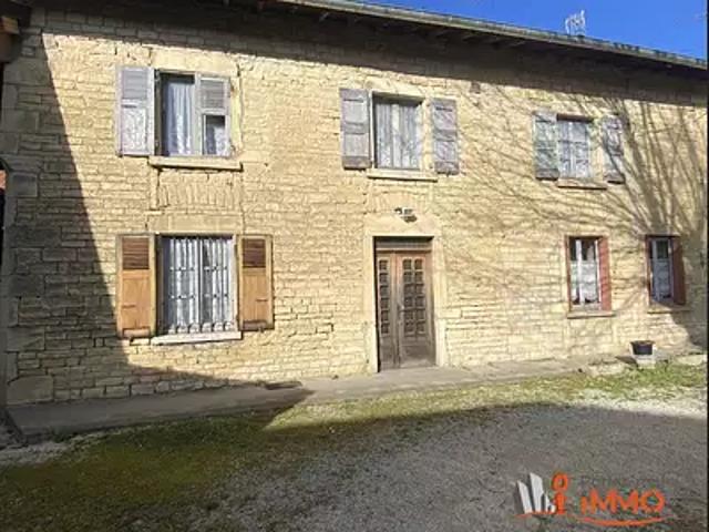 Maison vente à La Tour-du-Pin, Four
